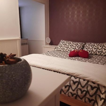 Apartament La Casa Del Largo Del Rosso Pozzuoli Zewnętrze zdjęcie